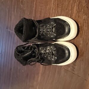 Steve Madden Sherpa Sneaker